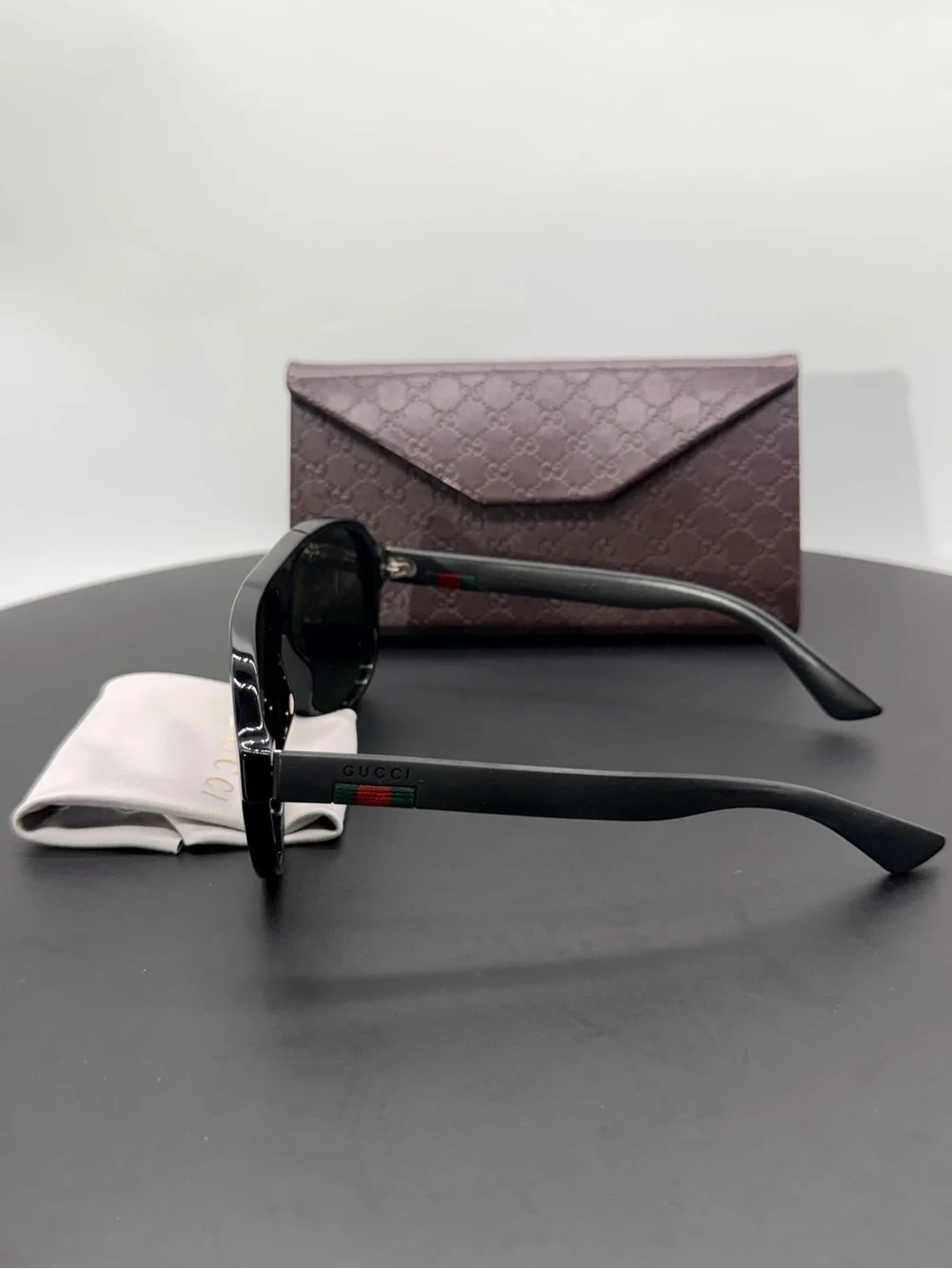 Gucci Aviator Sunglasses with leather case